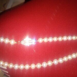 Platinum diamond pearl necklace